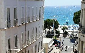 Azurene Royal Hotel